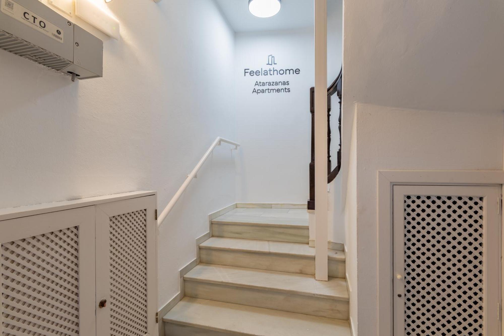 Feelathome Atarazanas Apartments Málaga Exterior foto
